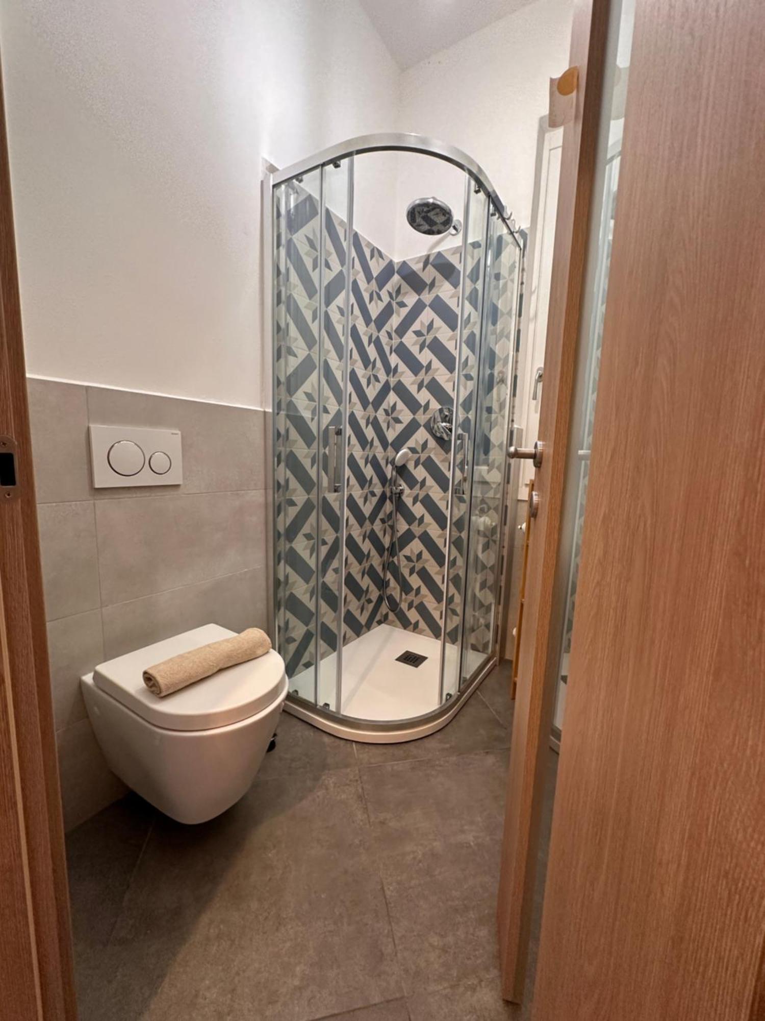 Casa Ling -Ac - Parking-2Bathrooms 科莫 外观 照片
