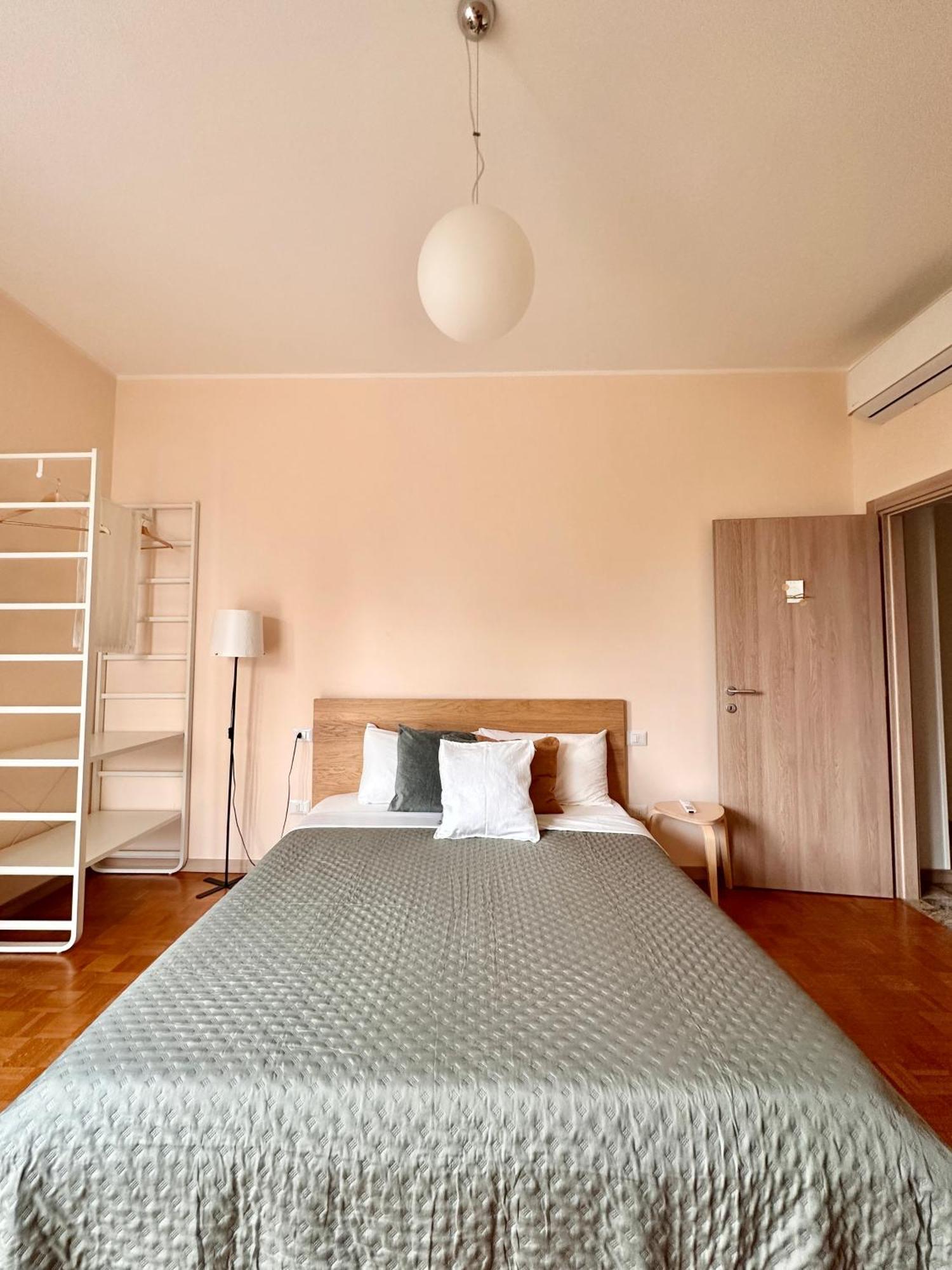 Casa Ling -Ac - Parking-2Bathrooms 科莫 外观 照片