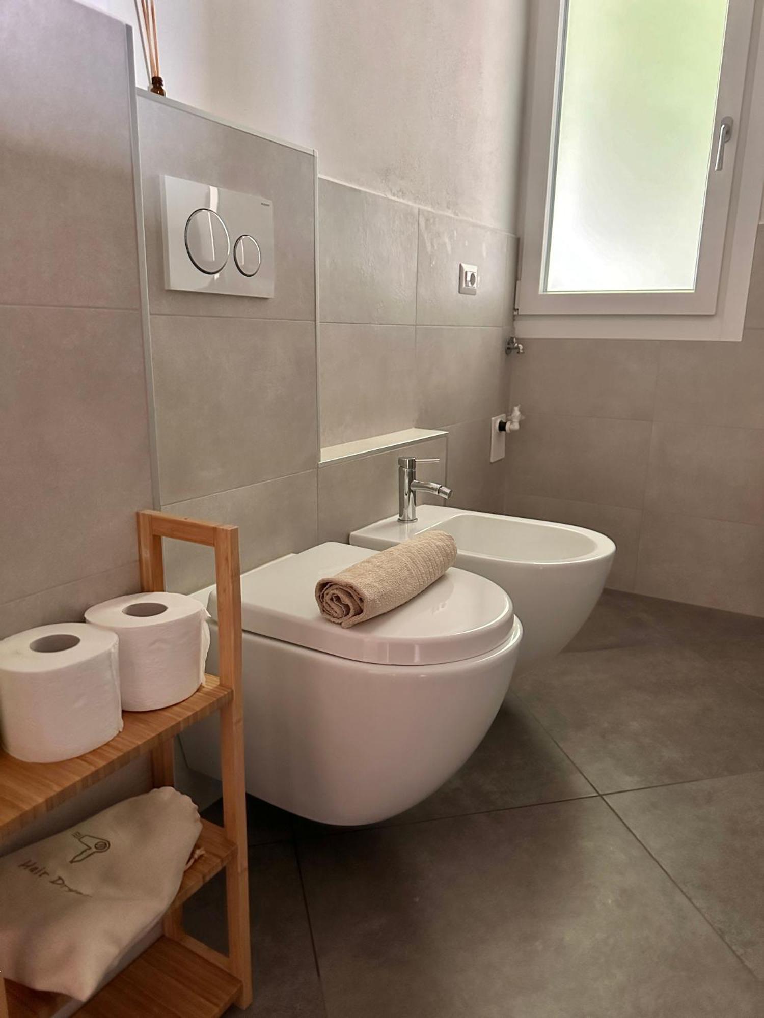 Casa Ling -Ac - Parking-2Bathrooms 科莫 外观 照片