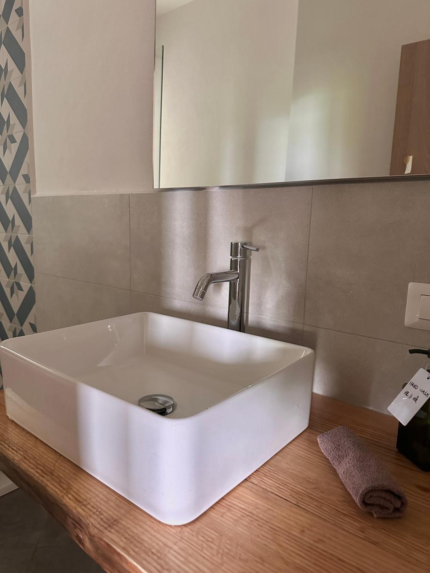 Casa Ling -Ac - Parking-2Bathrooms 科莫 外观 照片