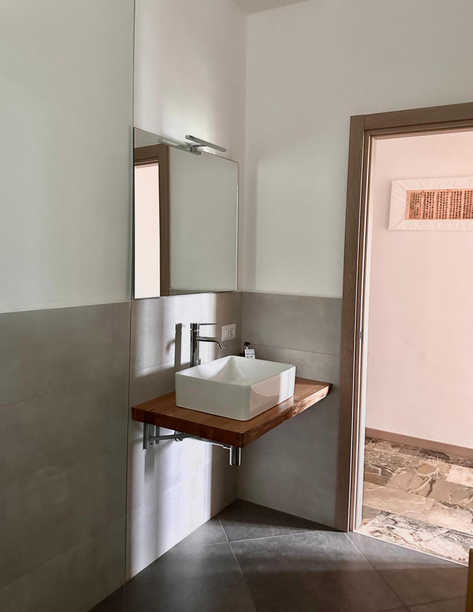 Casa Ling -Ac - Parking-2Bathrooms 科莫 外观 照片